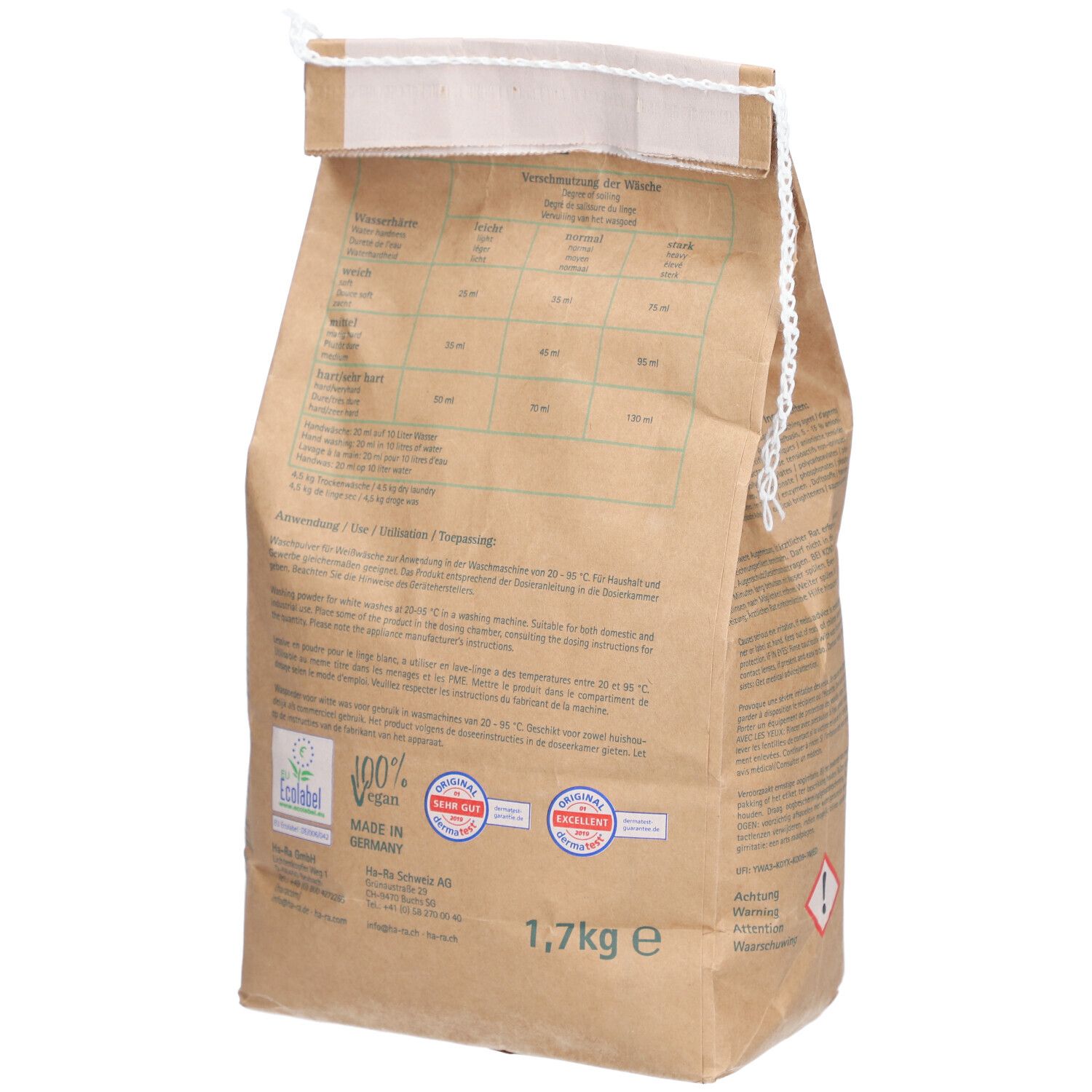 Rückseite der braunen Papiertüte. Text: Saponella Vollwaschmittel, 1,7 kg e. Siegel: EcoLabel, Made in Germany.
