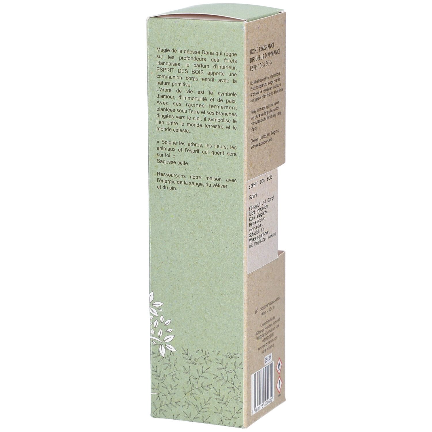 Kartonverpackung mit Produktnamen und Logo. Text auf der Seite. Baum-Illustration.