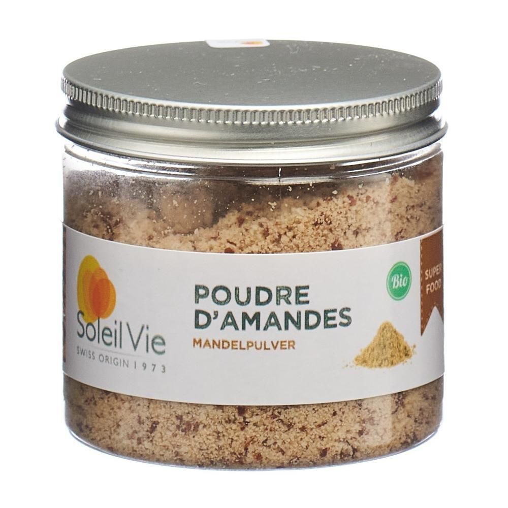Glas mit Mandelpulver. Aufschrift: Poudre d'amandes, Mandelpulver. Bio-Siegel. Soleil Vie Logo.