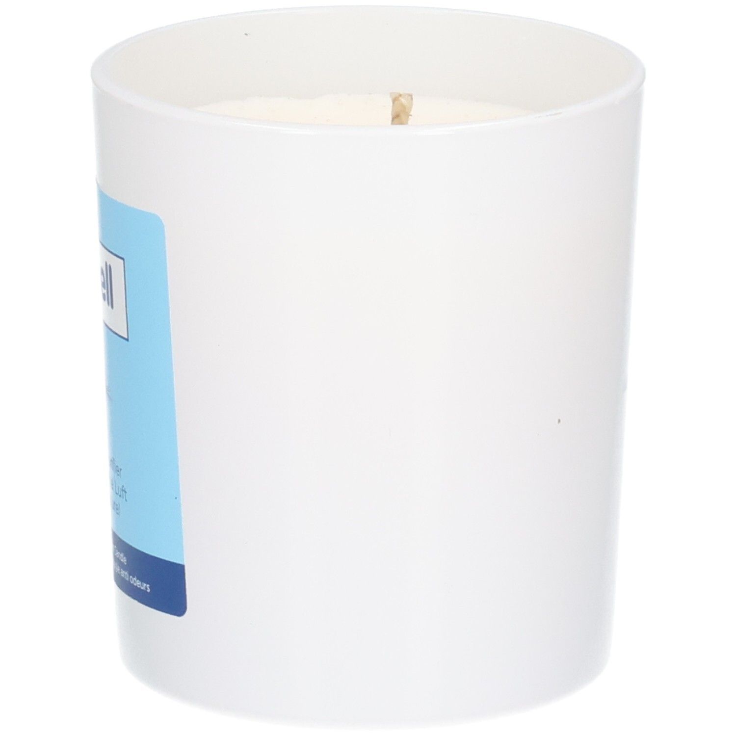 Weiße Kerze in einem weißen Glasbehälter mit blauem Etikett.
