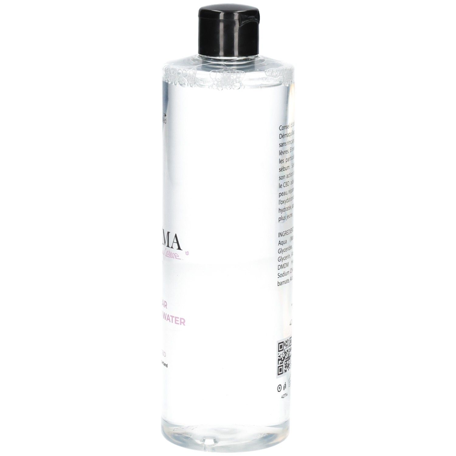 Seitenansicht C-DERMA Mizellenwasser Flasche mit Etikett und QR-Code.