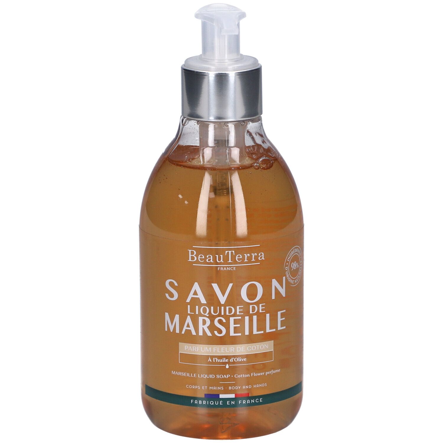 Savon liquide de Marseille avec distributeur. Inscription: BeauTerra, Savon Liquide de Marseille, Fleur de Coton, à l'huile d'olive.