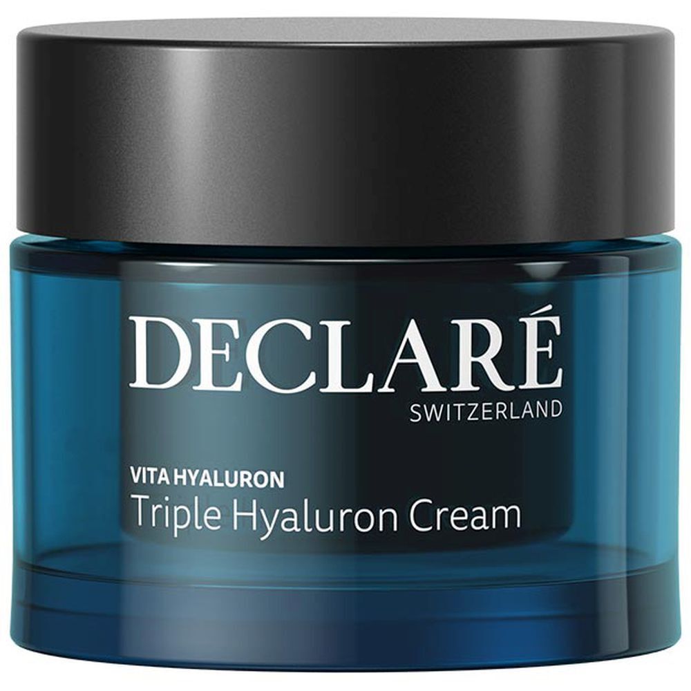 Pot de crème bleu avec couvercle noir. Inscription : DECLARÉ, Vita Hyaluron Triple Hyaluron Cream.