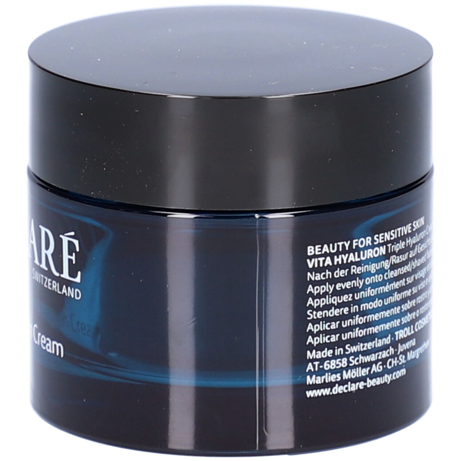 Pot de crème avec couvercle noir. Inscription : DECLARÉ, Vita Hyaluron Triple Hyaluron Cream. Texte au dos.