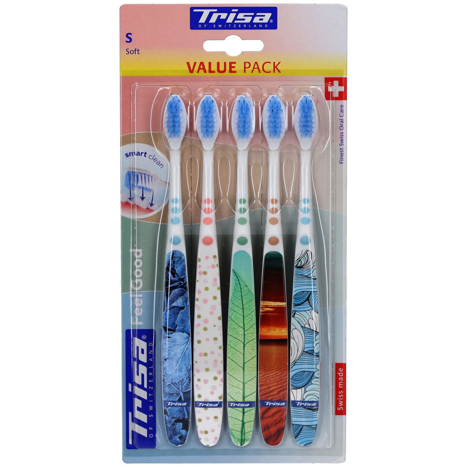Packung mit 5 Zahnbürsten. Blaue Borsten, farbige Griffe. Marke Trisa, Schriftzug "Feel Good". "Soft" und "Value Pack" sichtbar.