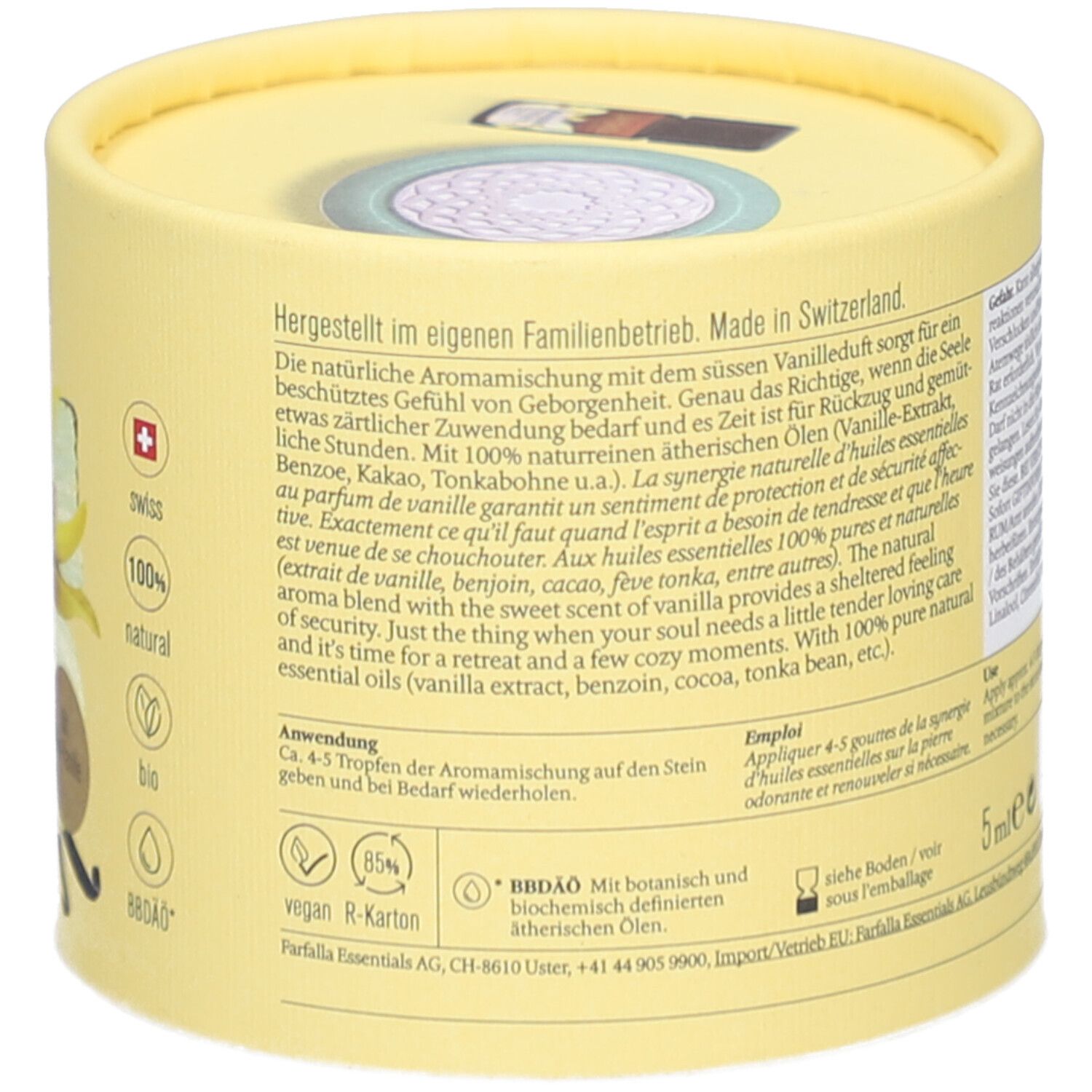 Gelbe runde Verpackung. Aufschrift: Farfalla AromaCare, Vanilla Love Aroma-Duftset. Text in Deutsch und Englisch. 5ml.