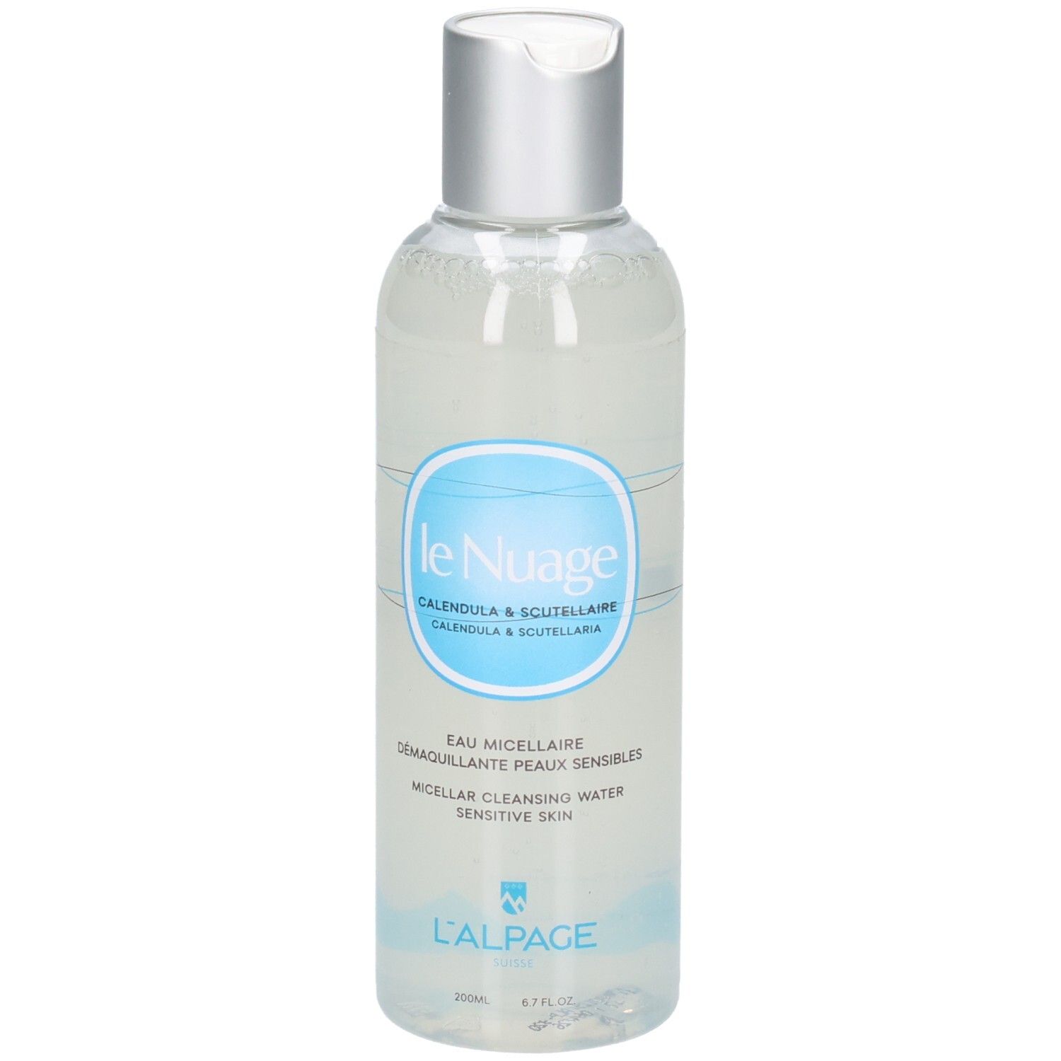 Klare Flüssigkeit in einer Flasche mit silbernem Deckel. Etikett mit Produktnamen und blauer Grafik. Text: Eau Micellaire, Peaux Sensibles.