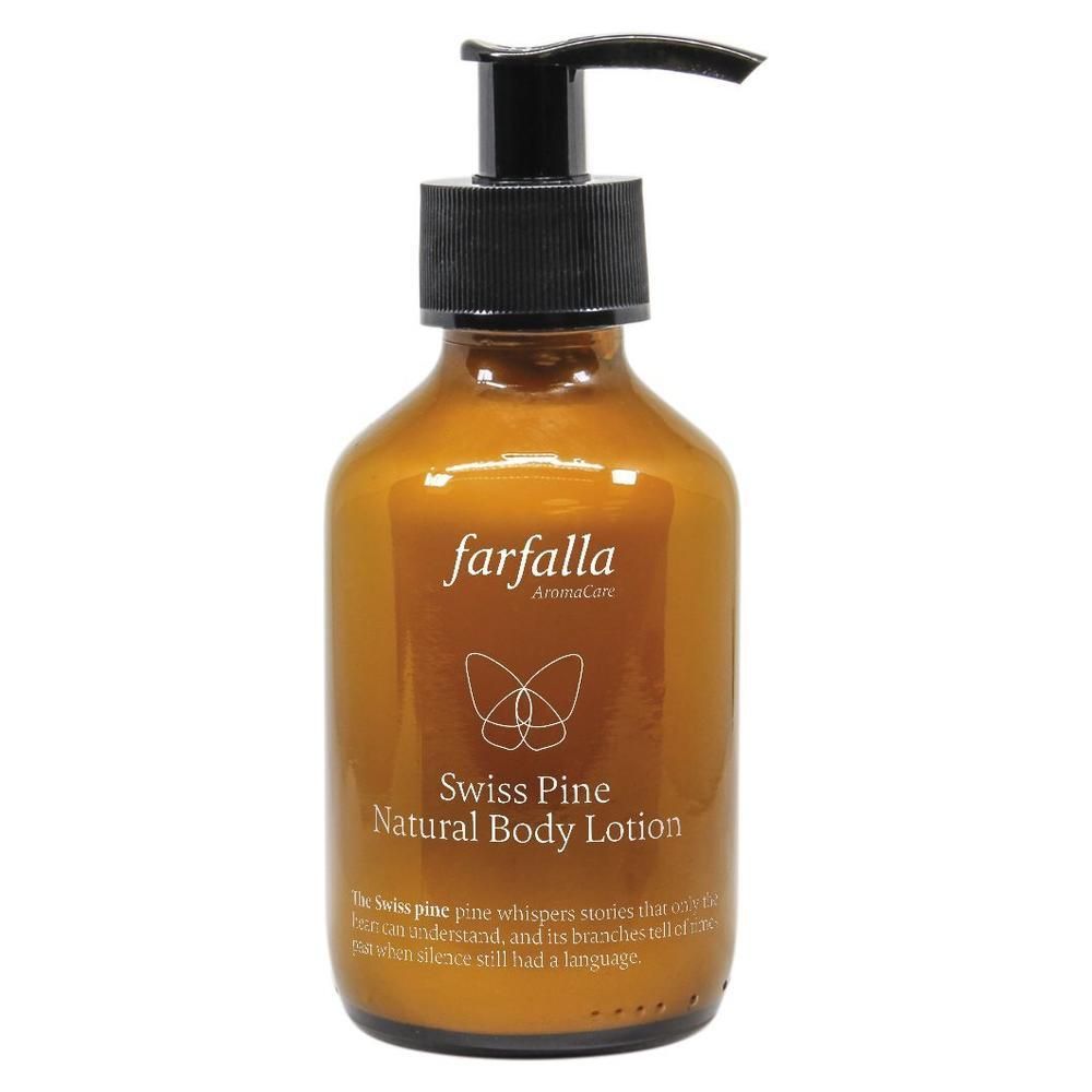 Braune Flasche mit schwarzem Pumpverschluss. Aufschrift: farfalla, Swiss Pine Natural Body Lotion. Text unterhalb.