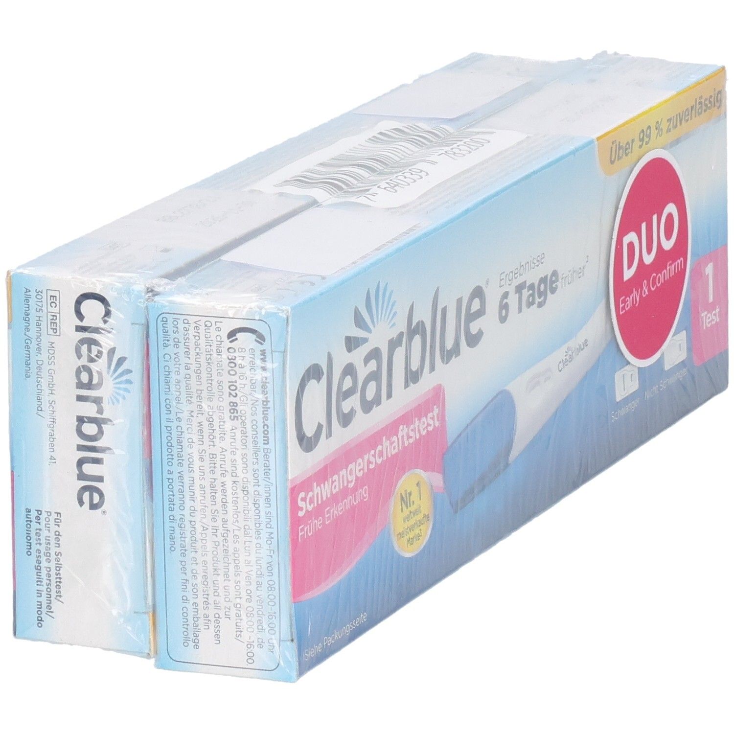 Zwei verpackte Clearblue Duo Schwangerschaftstest-Packungen. Blaue und weiße Schachteln mit Teststreifen-Abbildung. Text: Schwangerschaftstest, 1 Test.