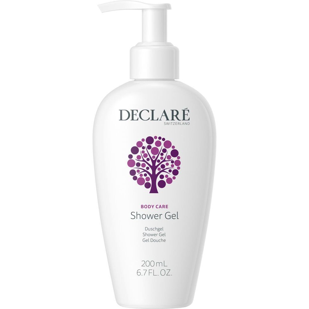 Flacon blanc avec pompe. Logo DECLARÉ et nom du produit. Design arbre violet. Texte: Shower Gel, 200ml, 6.7 FL. OZ.