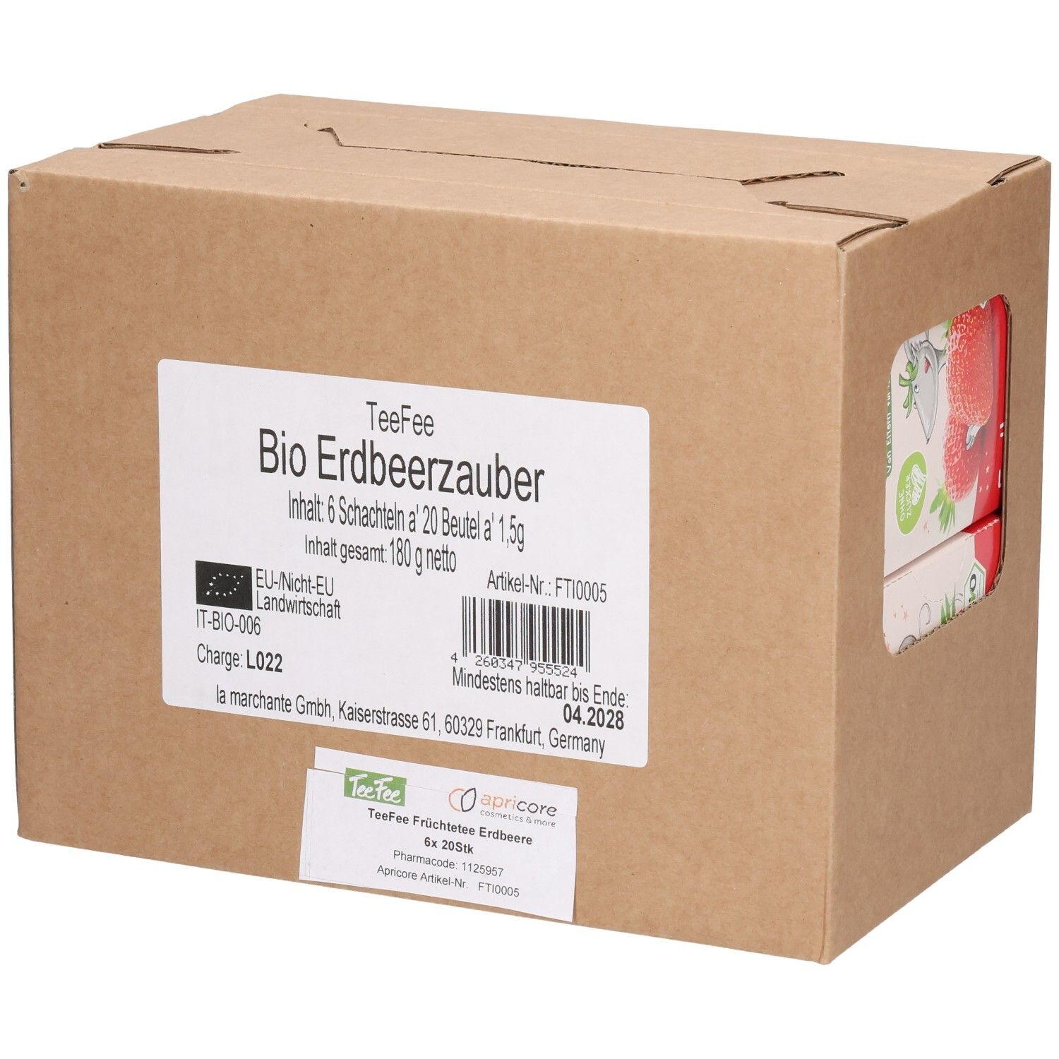 Karton mit TeeFee Bio Erdbeerzauber. Enthält 6 Schachteln à 20 Beutel. EU-Bio-Siegel. Mindesthaltbarkeit bis 04.2028.