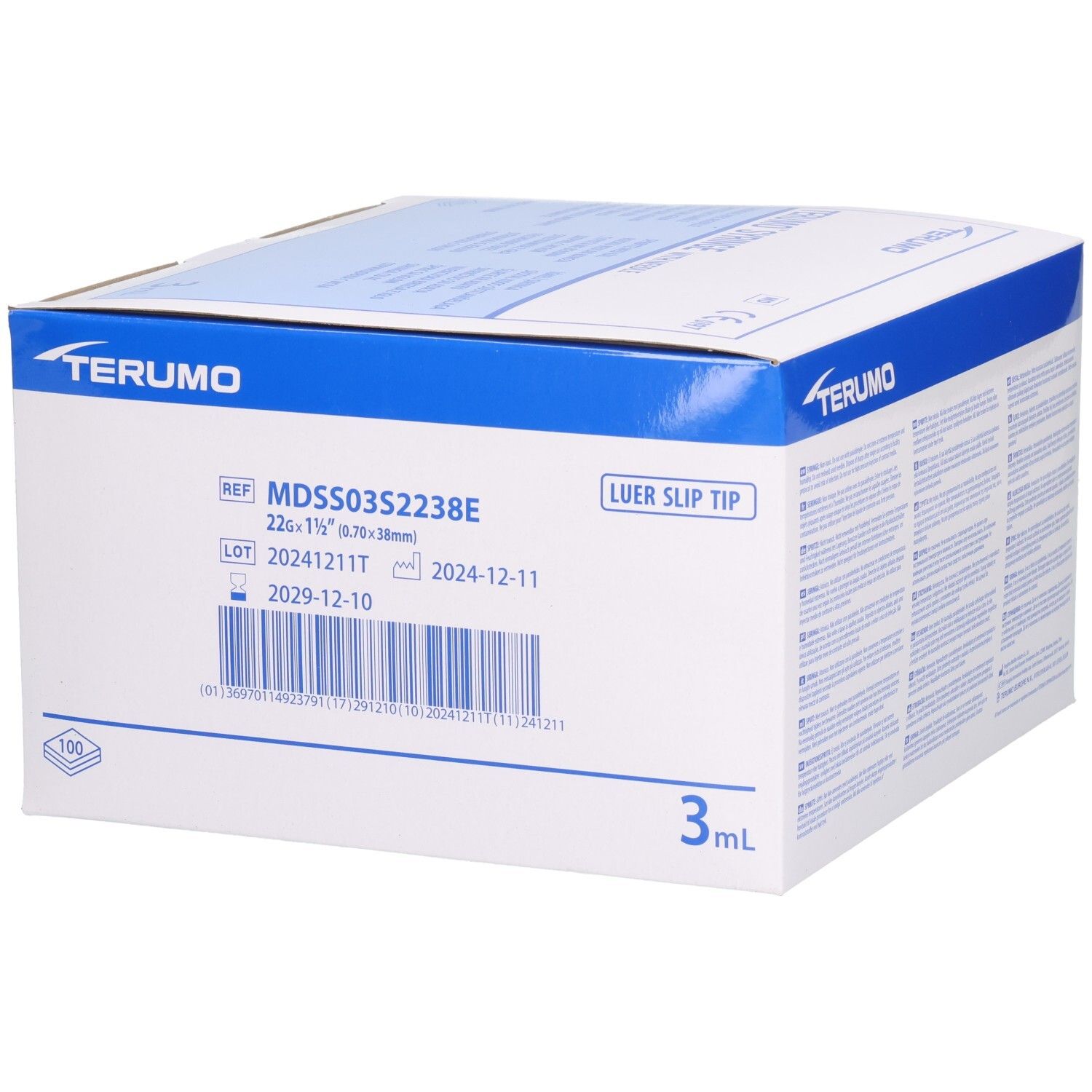 Verpackung von TERUMO Spritzen mit Nadel, 3ml, Luer-Ansatz. Referenznummer, Chargennummer, Verfallsdatum, Barcode und CE-Kennzeichnung.