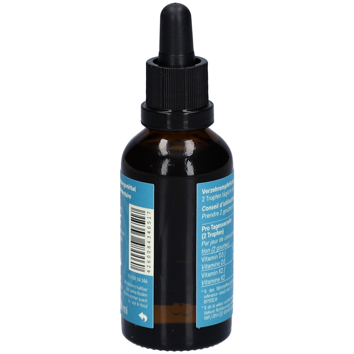 Braune Glasflasche mit schwarzem Deckel und Pipette. Etikett mit Informationen zur Dosierung. Dr. Niedermaier Vitamin D3 + K2 Öl.