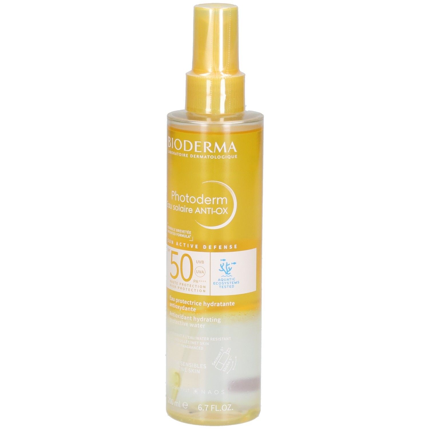 Flacon spray de protection solaire. Liquide jaune transparent. Inscription: Bioderma, Photoderm, Anti-OX, SPF 50. Avec tête de pulvérisation.