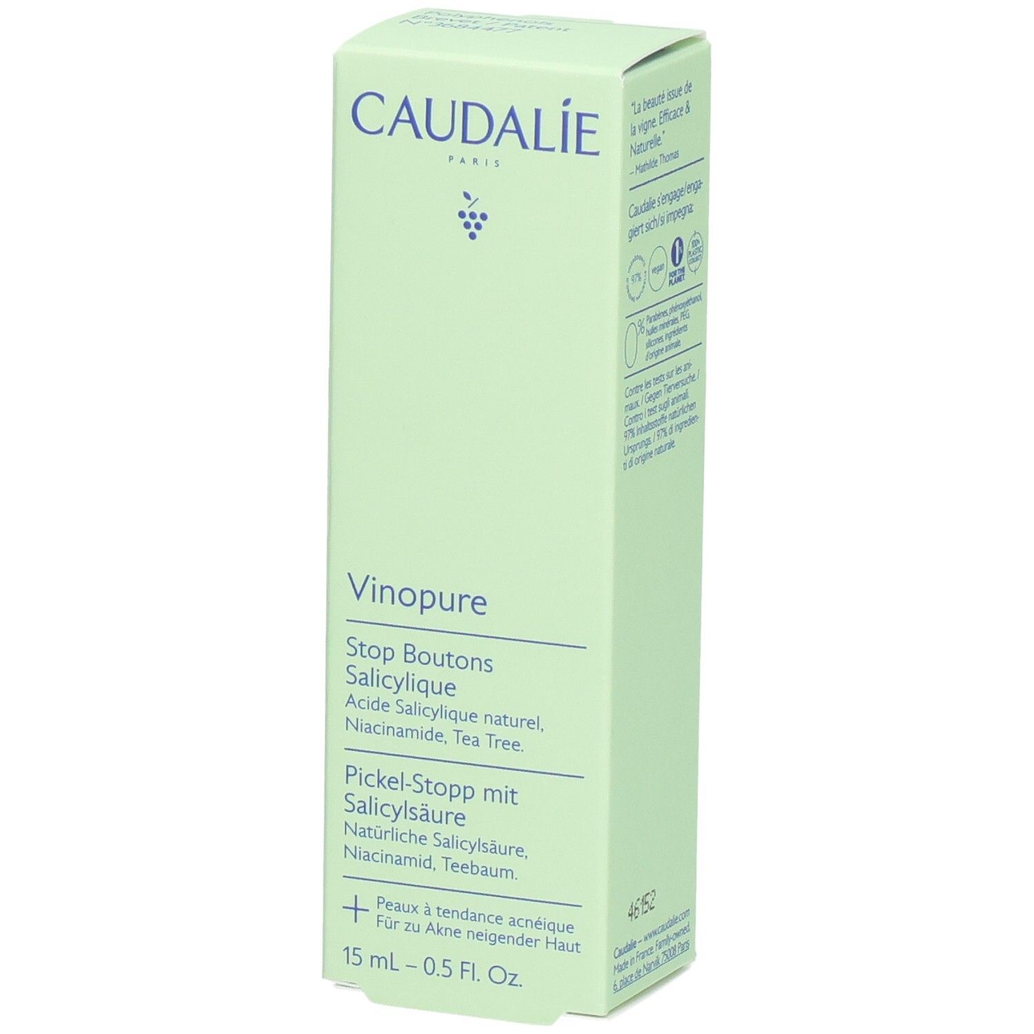 Grüne Produktverpackung mit Produktnamen und Inhaltsstoffen. Marke Caudalie.