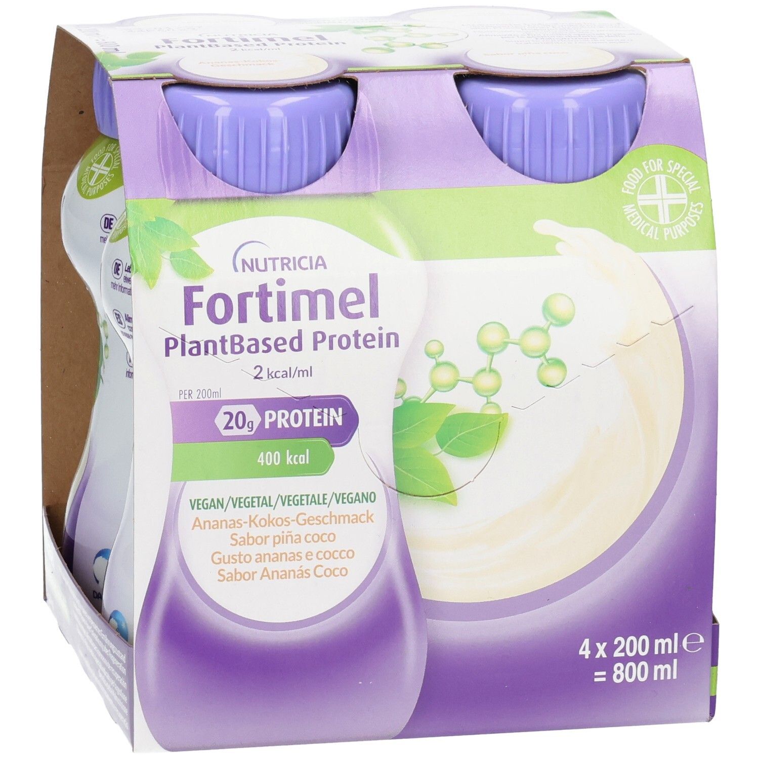 Packung mit vier Flaschen FORTIMEL PlantBased Protein. Flaschen mit lila Deckel, weißem Etikett und grünen Akzenten. 2 kcal/ml.