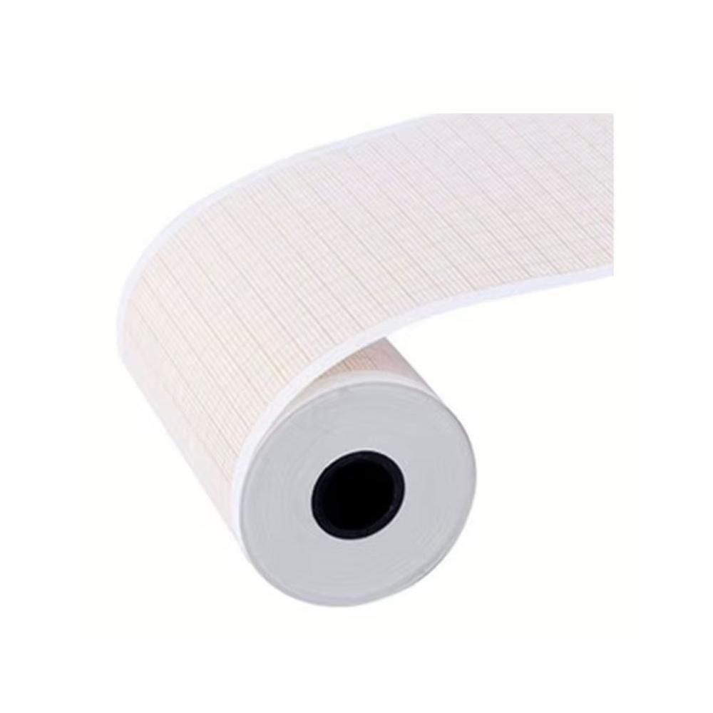 EKG-Papierrolle mit Gitterdruck, auf einem Kern aufgewickelt.