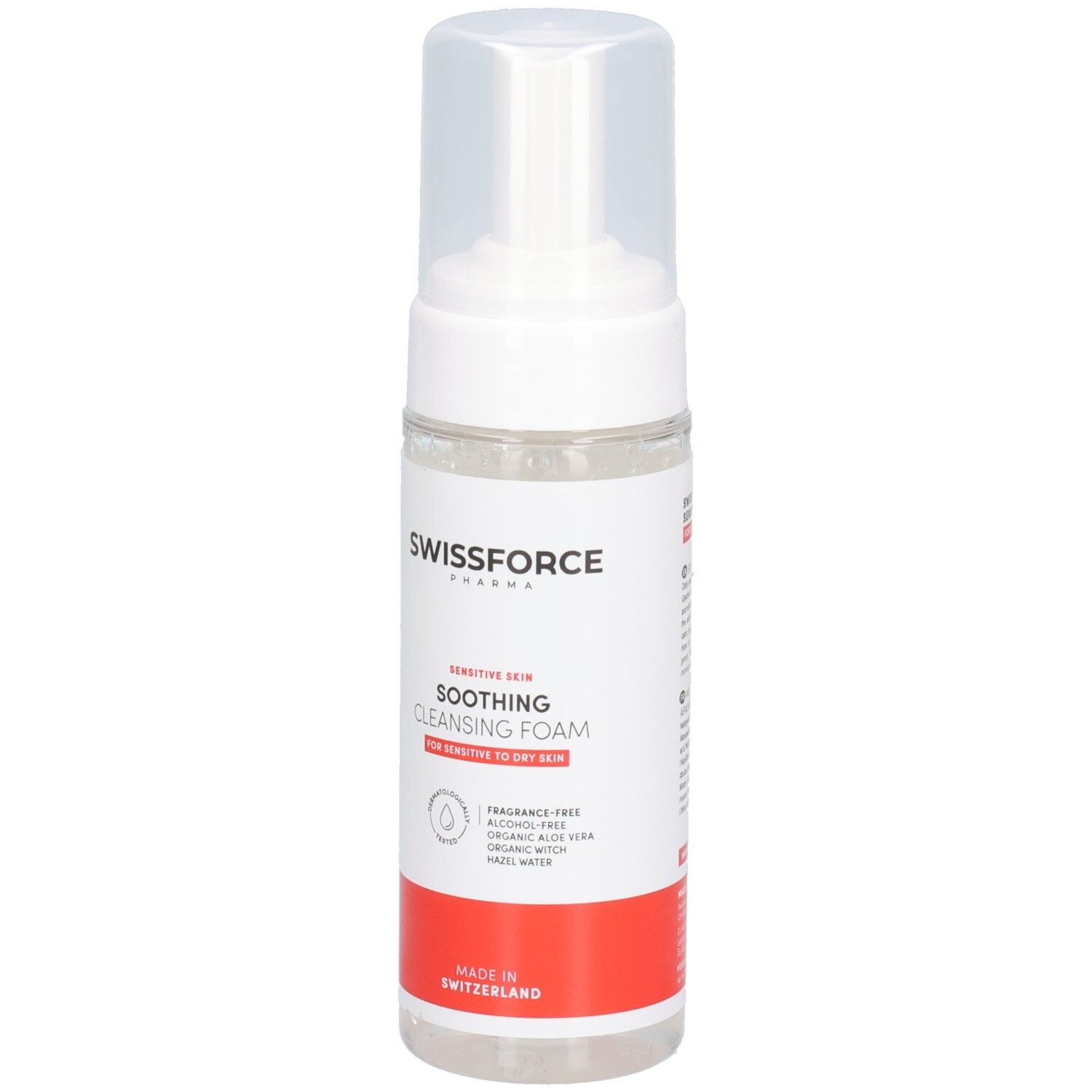 Weiß-transparente Flasche mit Sprühkopf. Aufschrift: SWISSFORCE, SOOTHING CLEANSING FOAM. Roter Streifen unten. Hergestellt in der Schweiz.