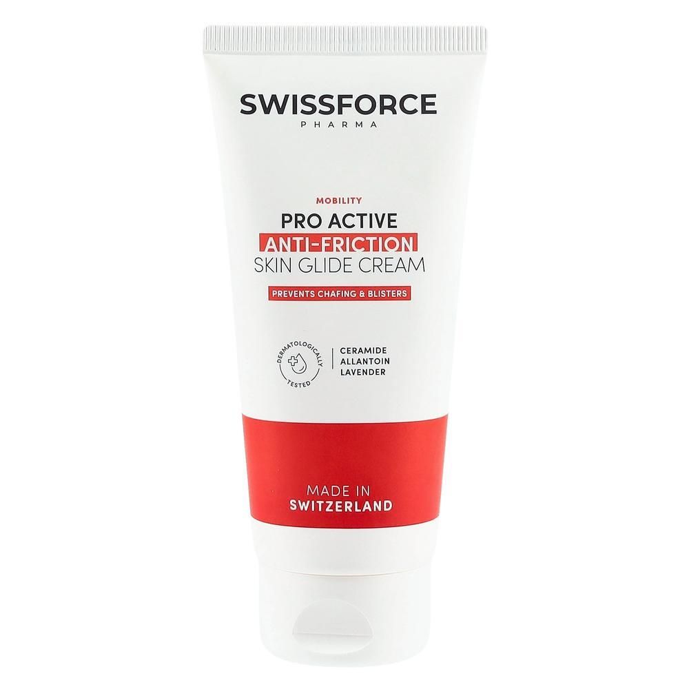 Weisse Tube mit rotem Streifen. Aufschrift: SWISSFORCE, PRO ACTIVE ANTI-FRICTION SKIN GLIDE CREAM. Enthält Ceramide, Allantoin, Lavendel.