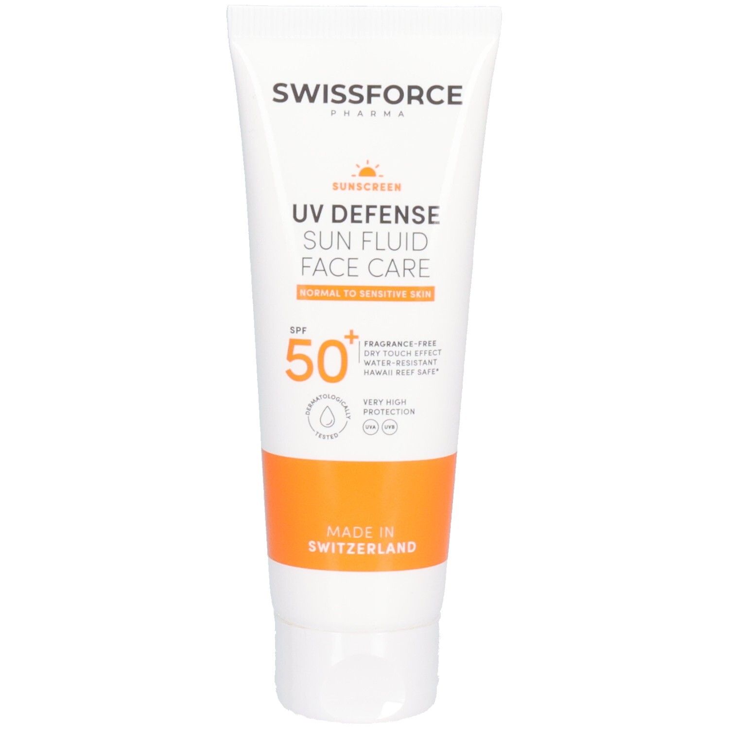 Weiße Tube mit orangefarbenen Akzenten. Text: UV Defense Sun Fluid Face Care LSF 50+. Für normale bis empfindliche Haut. Made in Switzerland.