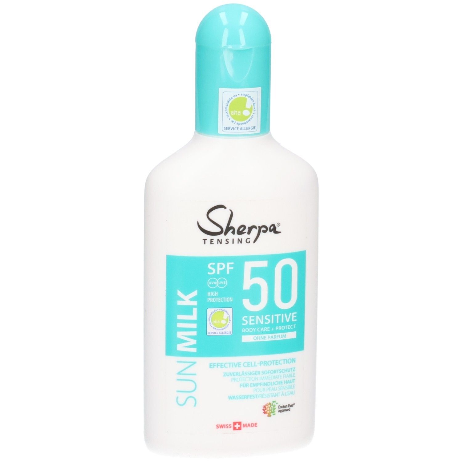 Weiße Flasche Sherpa Tensing Sonnenmilch Sensitive LSF 50 mit türkisfarbenem Verschluss. Text auf dem Etikett.