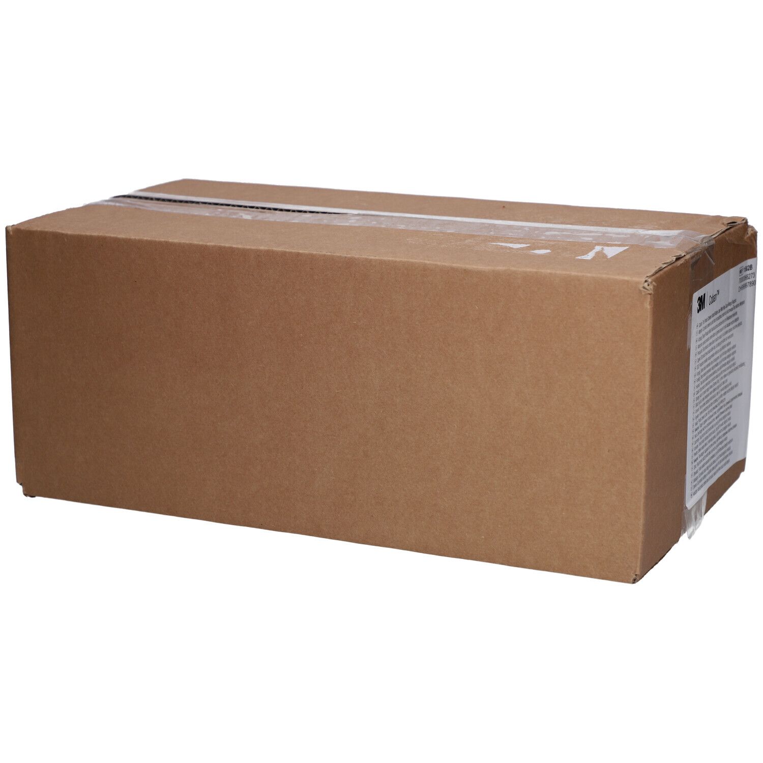 Braune Kartonverpackung, versiegelt mit transparentem Klebeband. Keine sichtbaren Produktinformationen.