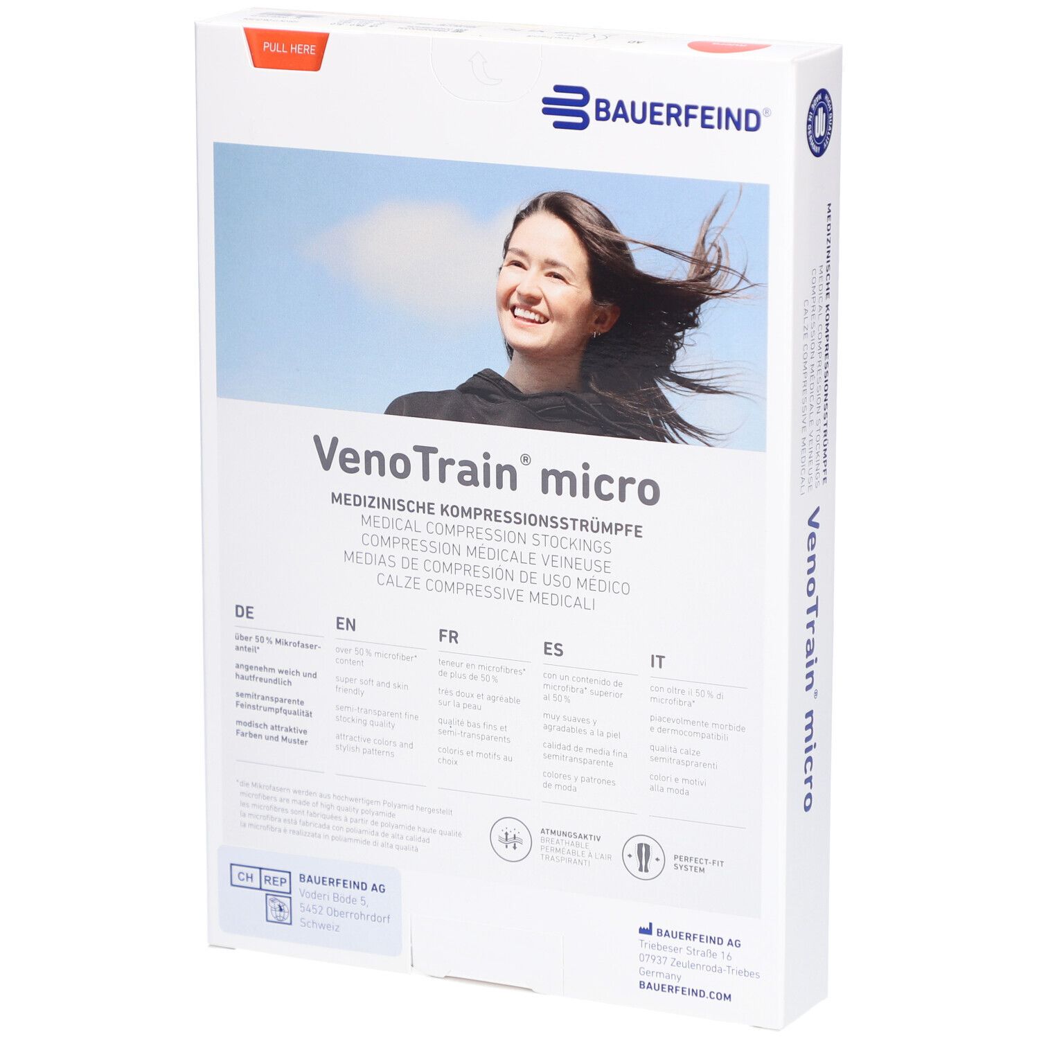 Boîte de bas de compression Bauerfeind VenoTrain micro. Arrière avec informations multilingues. Femme souriante en arrière-plan.