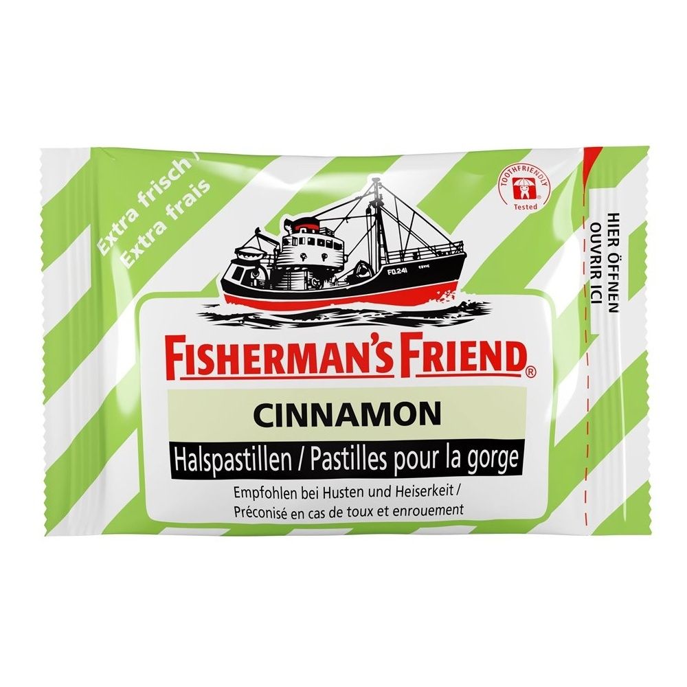 Sachet de pastilles FISHERMAN'S FRIEND, saveur cannelle. Inscriptions en allemand et français. Design rayé vert et blanc. Texte: Ouvrir ici.