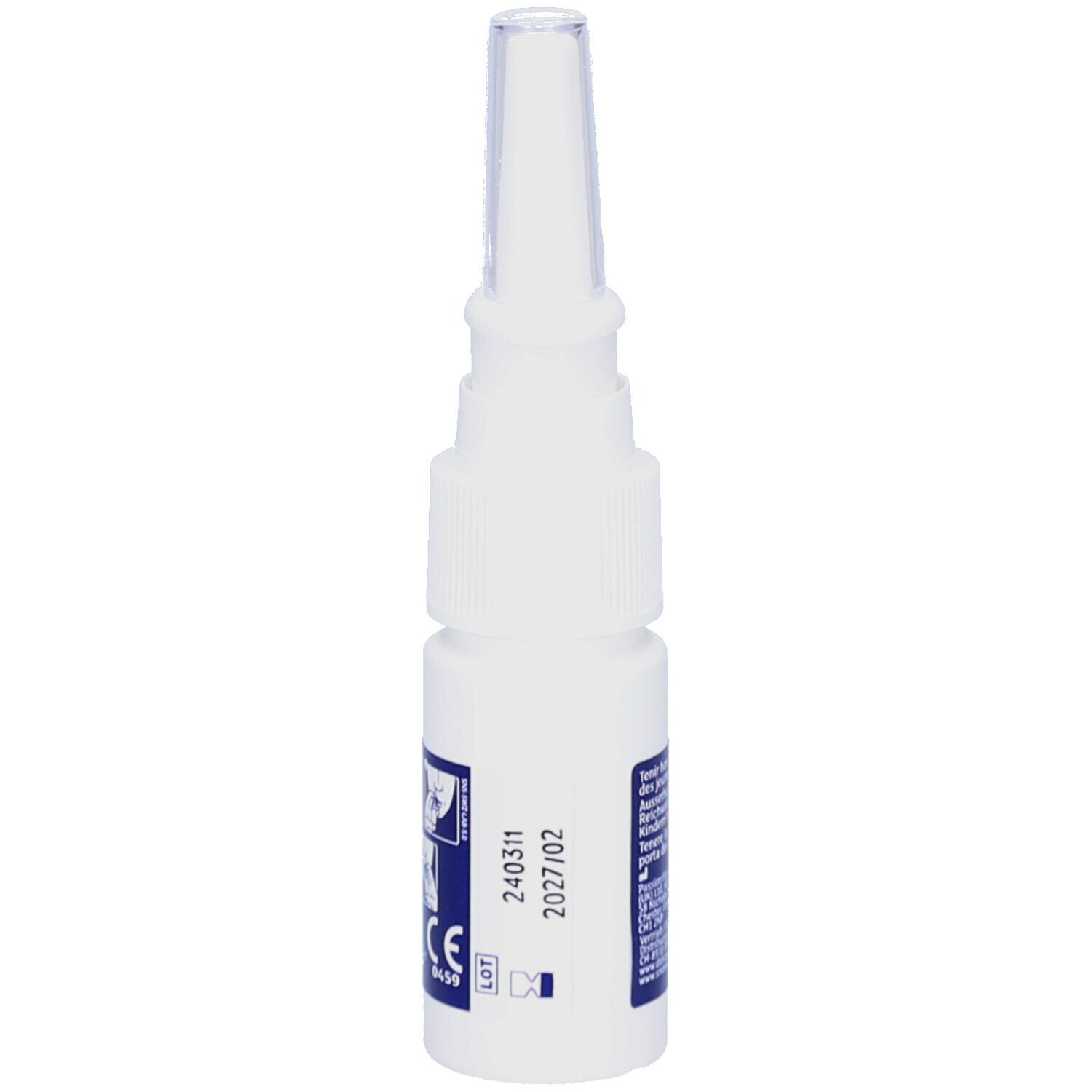 Petit flacon de spray nasal blanc. Inscriptions et données de production. Buse de pulvérisation transparente. Marquage CE.