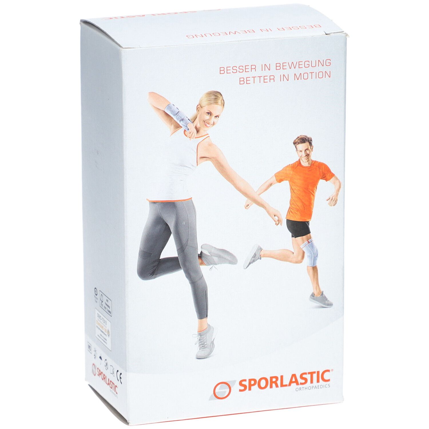 Produktverpackung mit Abbildung von Personen mit Bandagen. Marke SPORLASTIC. Text: BESSER IN BEWEGUNG / BETTER IN MOTION.