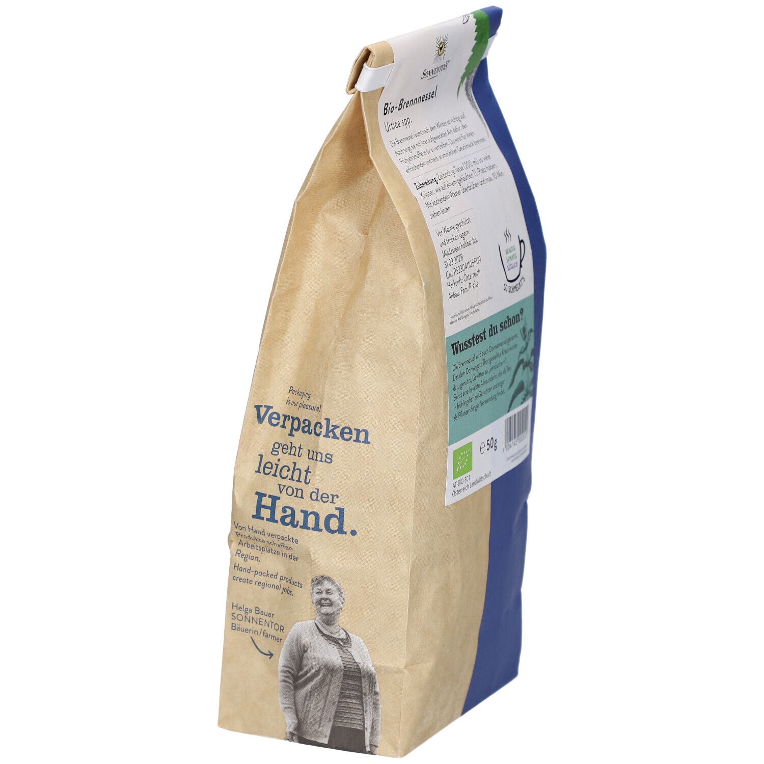 Brennnessel-Tee-Beutel. Marke SONNENTOR. Text: Verpacken geht uns leicht von der Hand. Mit Bio-Siegel. 50g.
