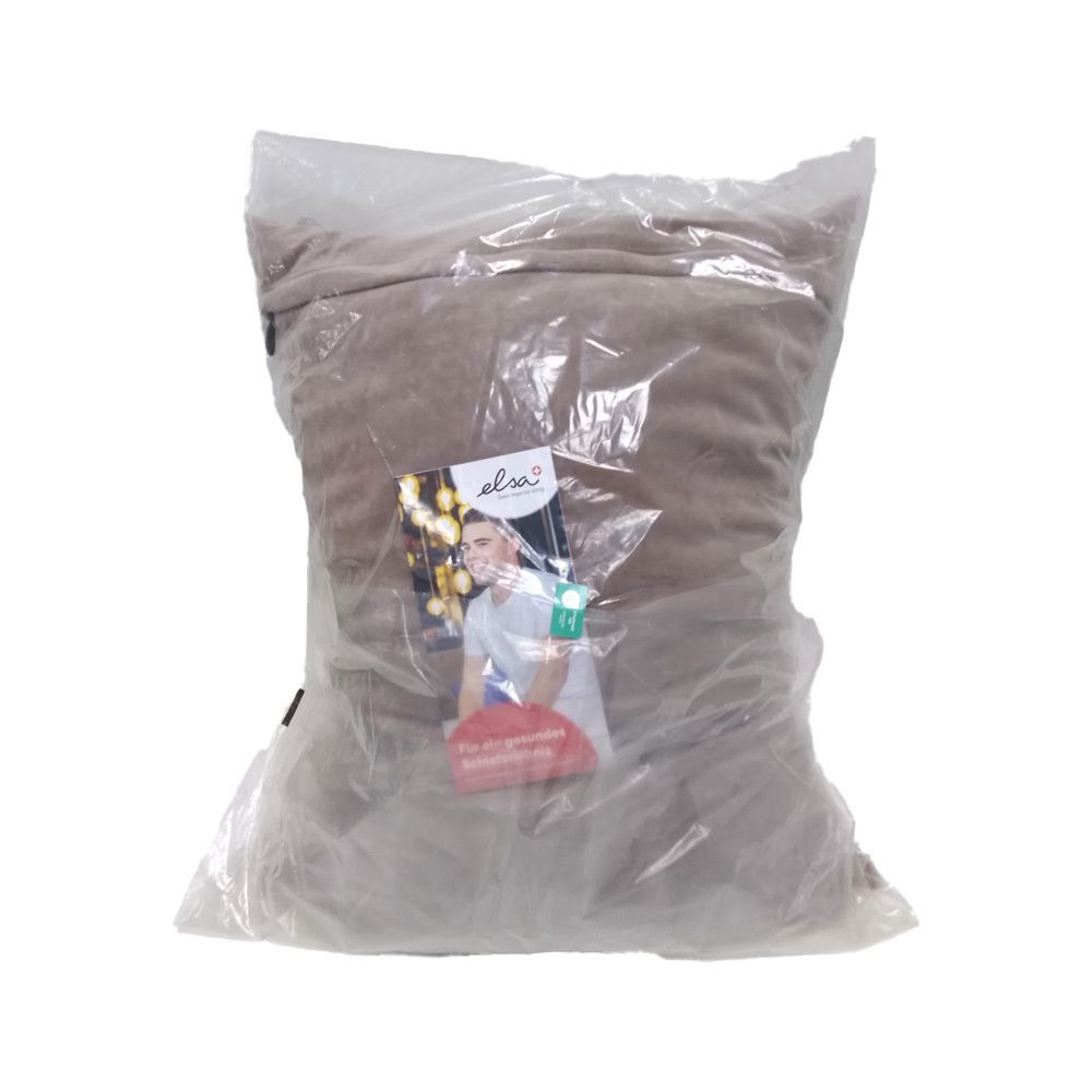 Coussin dans un emballage plastique. Étiquette avec logo et homme. Coussin beige. Nom du produit non visible.