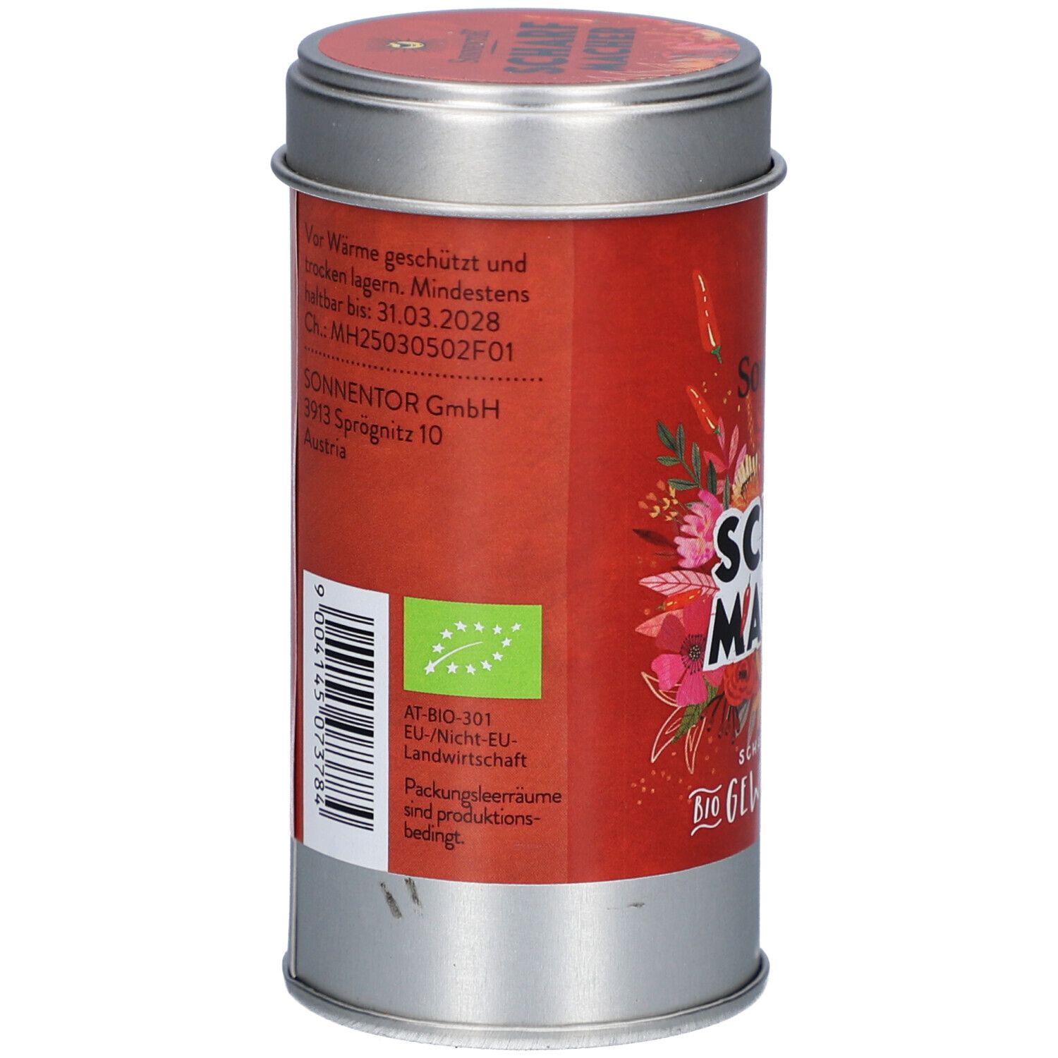 Boîte ronde, dos. Étiquette rouge avec texte et logo. Label bio. Texte : A consommer de préférence avant le 31.03.2028.