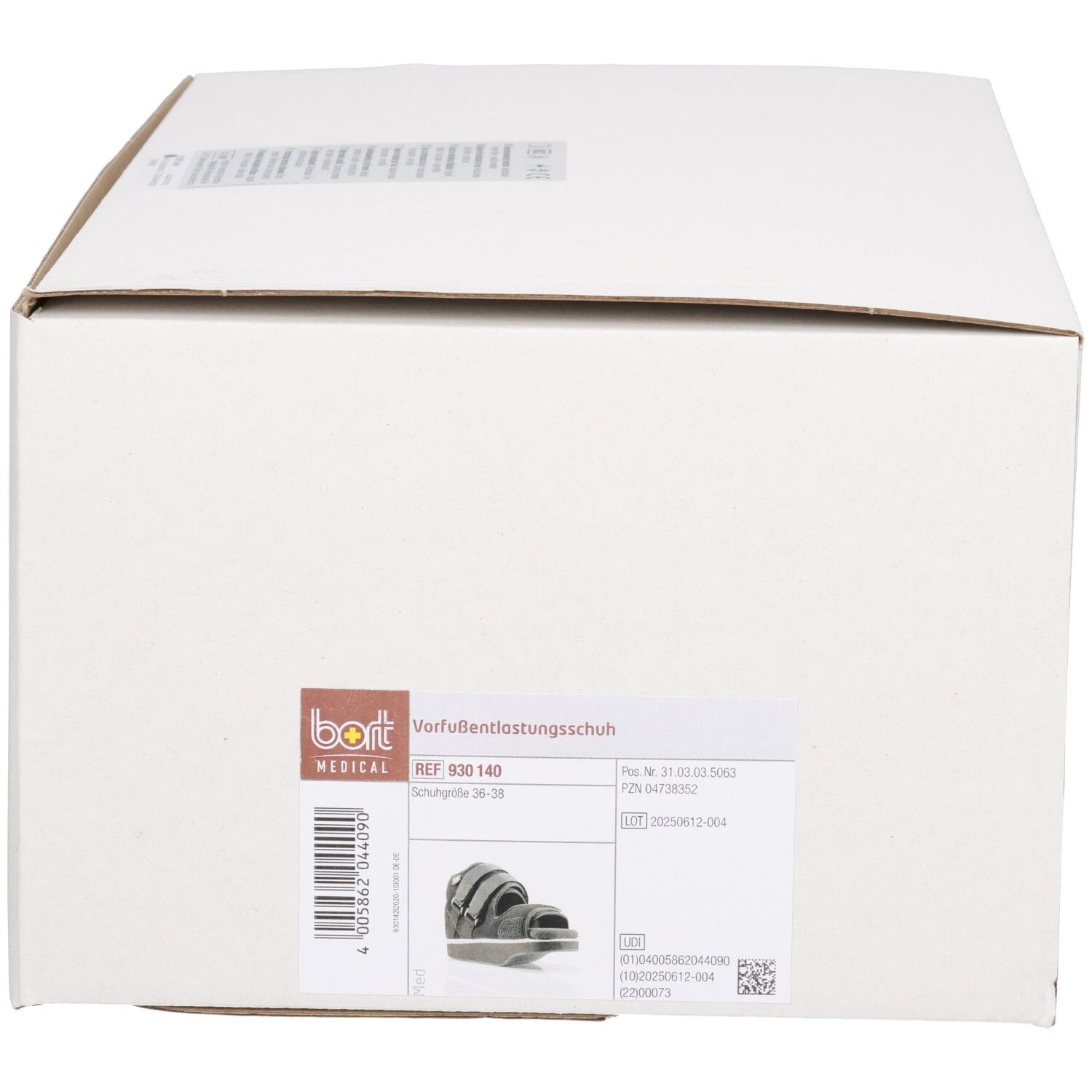 Emballage d'une chaussure de décharge métatarsienne Bort, taille 36-38.