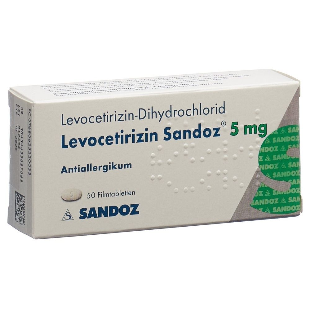 Schachtel mit "Levocetirizin Sandoz 5 mg". Enthält 50 Filmtabletten. Aufschrift: Antiallergikum. Marke Sandoz.