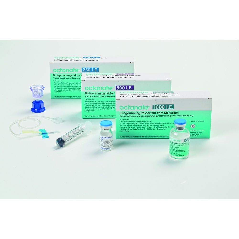 Mehrere Packungen OCTANATE, Injektionsfläschchen, Spritze, Infusionsbesteck. Aufschrift: Blutgerinnungsfaktor VIII vom Menschen.