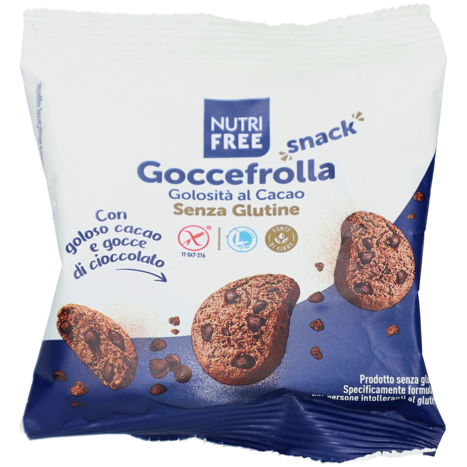 Verpackung mit Keksen. Blaue und weiße Tüte mit Produktnamen und Logo. Drei Kekse mit Schokostückchen.
