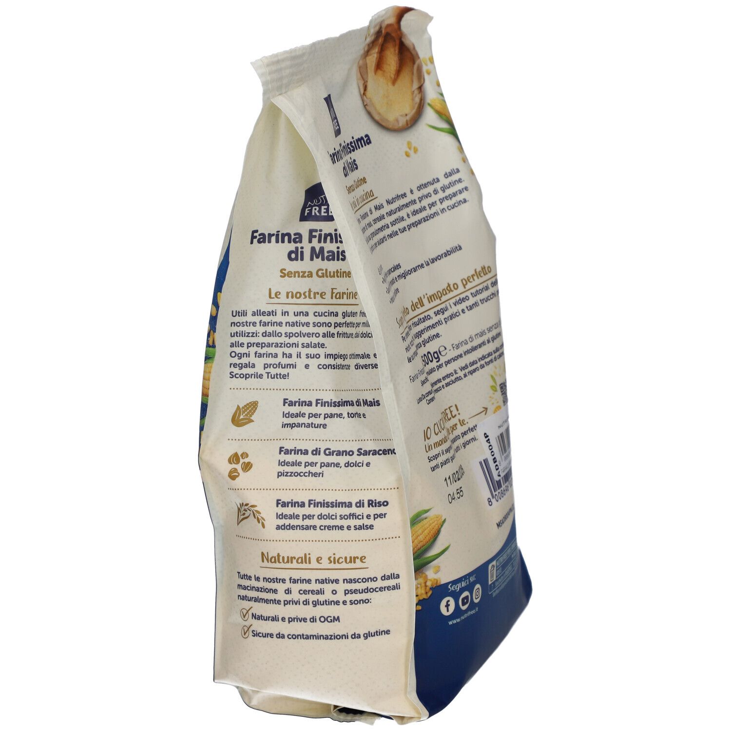 Vue latérale du paquet de farine de maïs sans gluten NUTRIFREE. Texte : Farina Finissima di Mais, Senza Glutine. Informations sur le produit et logos.