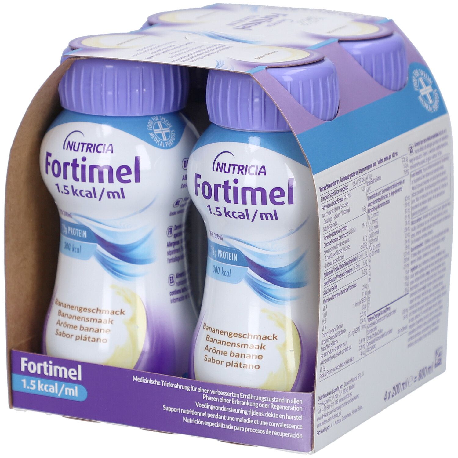 Emballage de quatre bouteilles Fortimel 1,5 kcal/ml. Goût banane. Bouchons violets, bouteilles blanches avec texte bleu. 4 x 200 ml.
