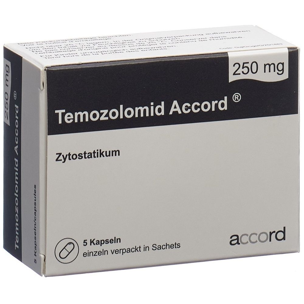 Boîte de TEMOZOLOMID Accord Kaps 250 mg. Inscription : TEMOZOLOMID Accord, 250 mg. Emballage gris et blanc.