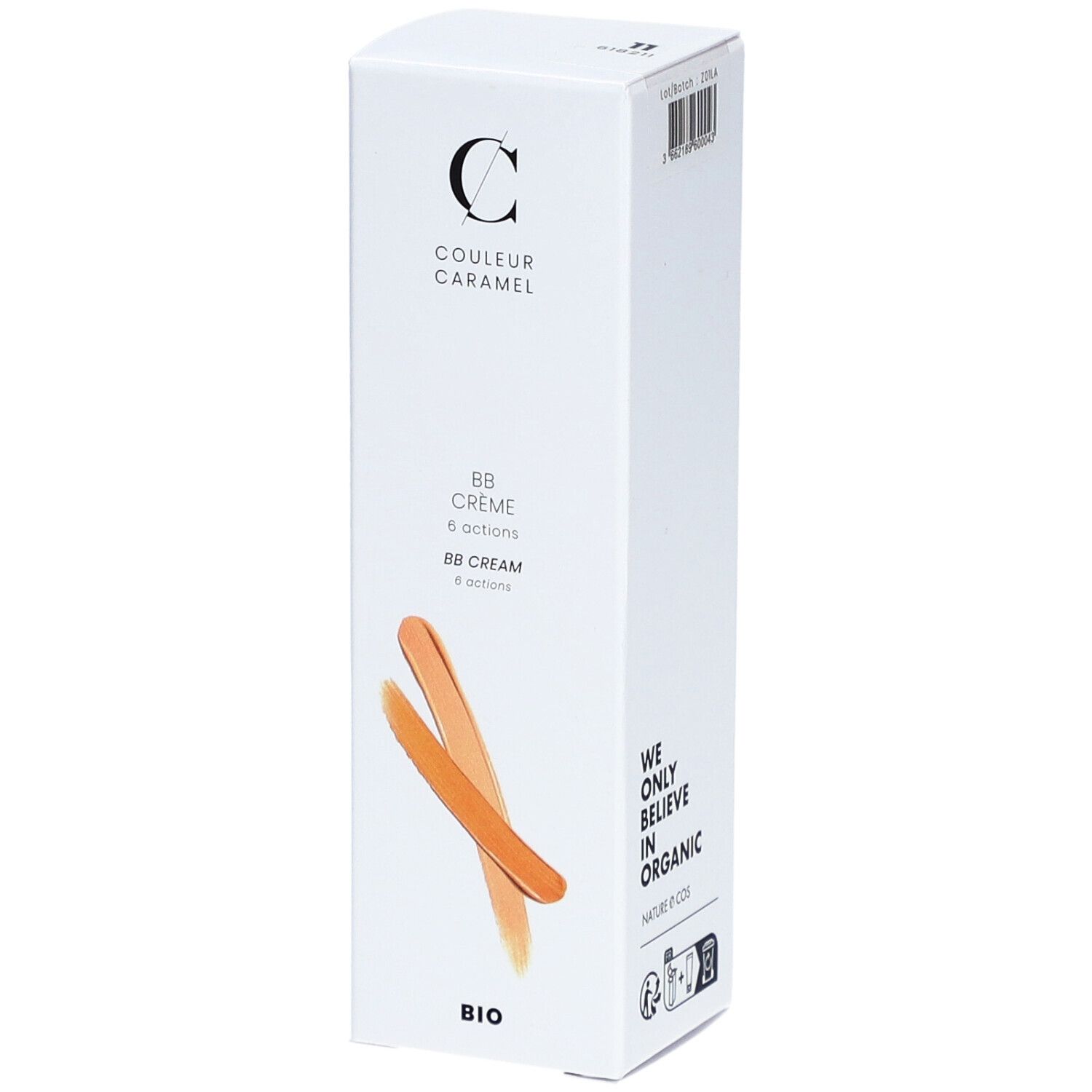 Emballage blanc avec informations produit. Inscription: COULEUR CARAMEL, BB Crème 6 actions, BIO. Deux échantillons de couleur orange.