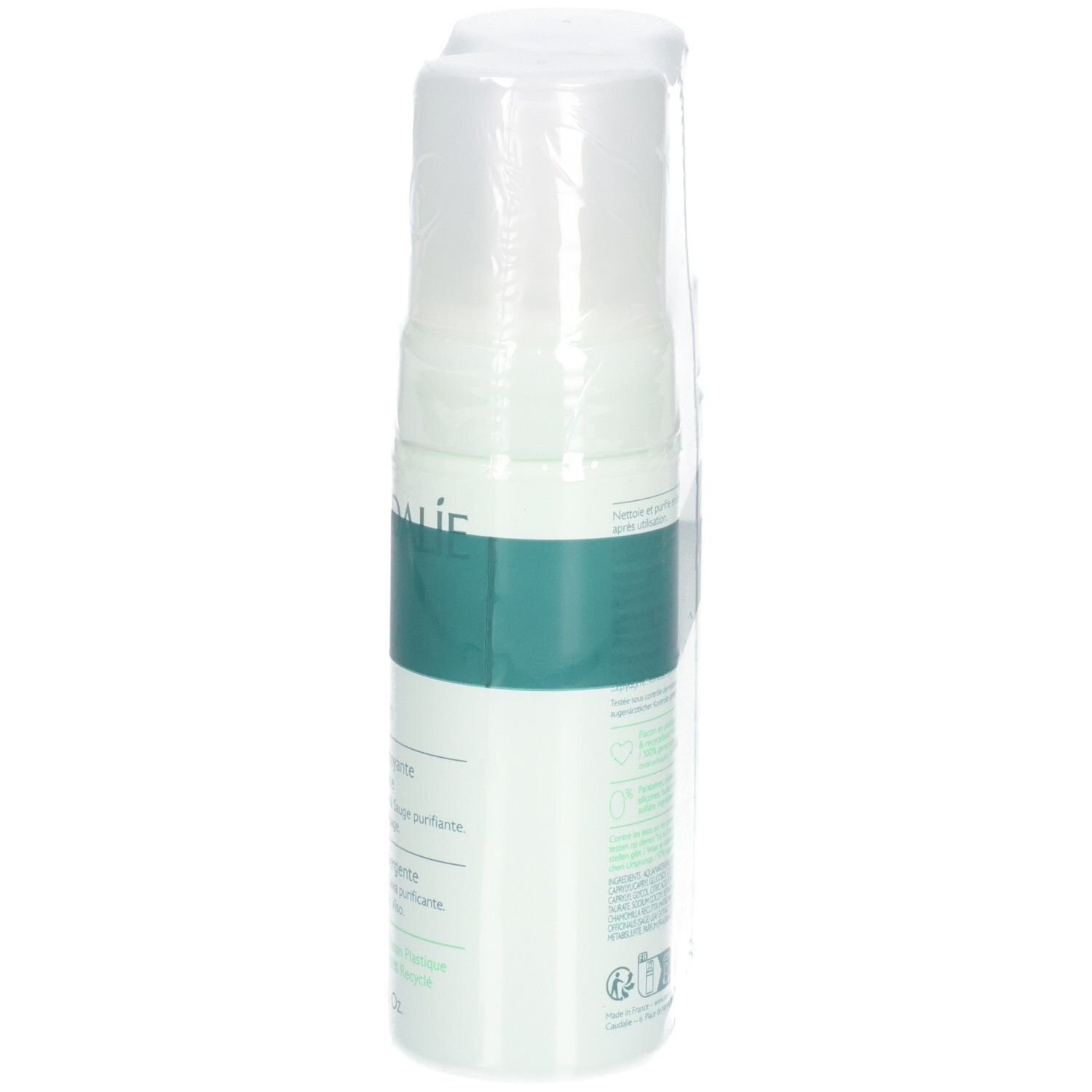 Un flacon de mousse nettoyante, emballage blanc et vert. Inscription: Caudalie, Vinoclean. 150ml.
