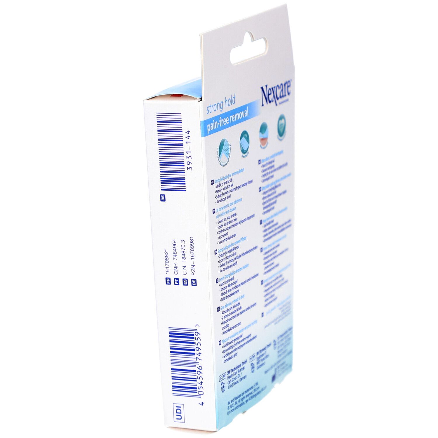 Seitenansicht der Nexcare Strong Hold Pflasterverpackung. Barcode und Produktinformationen sind sichtbar.
