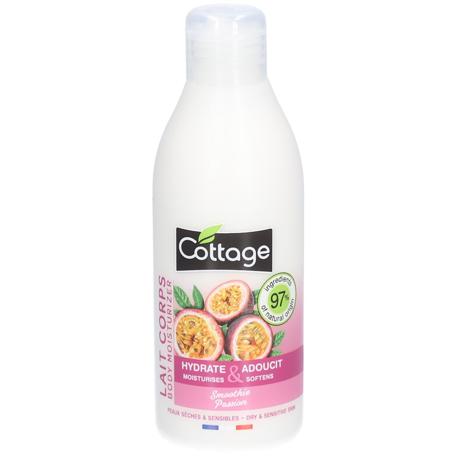 Flacon blanc avec logo "Cottage" et illustration de fruit de la passion. Texte : "Lait Corps Body Moisturizer".
