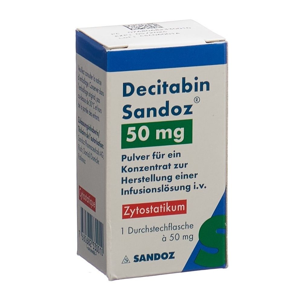 Karton von Decitabin Sandoz 50 mg. Weißer Karton mit blauer und grüner Beschriftung. Produktname und Dosierung deutlich sichtbar.