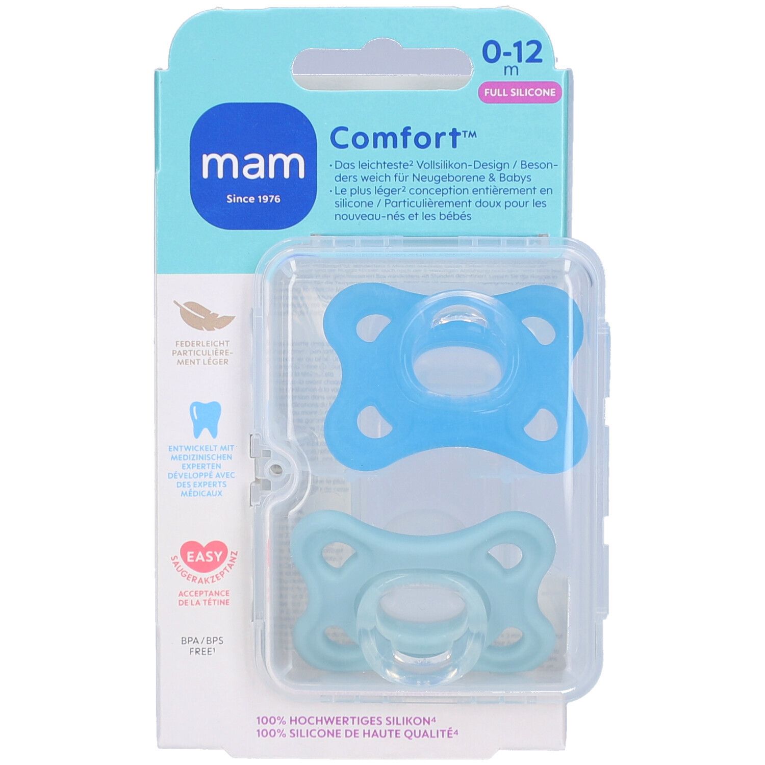 Zwei blaue Schnuller in einer transparenten Kunststoffverpackung. Die Verpackung zeigt das MAM-Logo und Produktinformationen.
