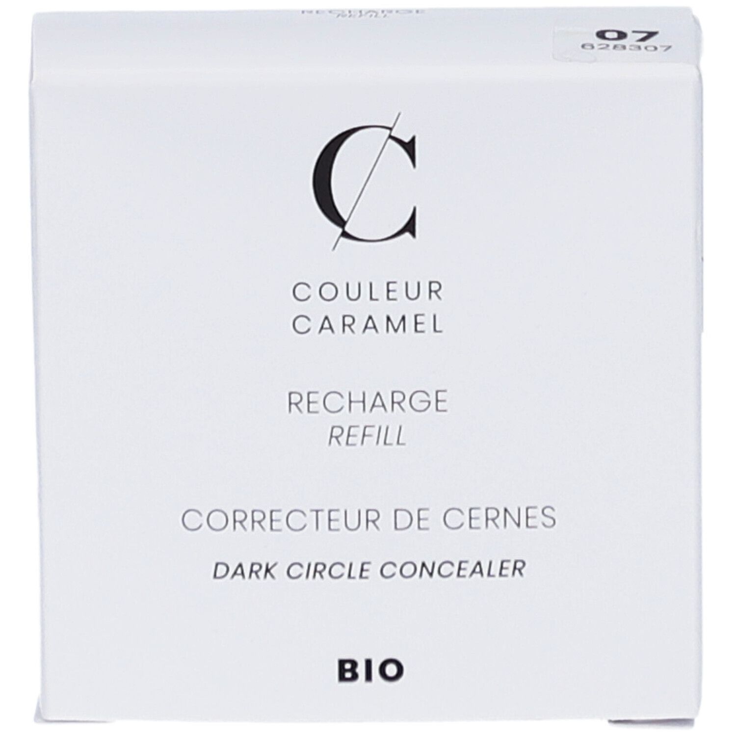 Boîte blanche. Inscriptions: COULEUR CARAMEL, RECHARGE, CORRECTEUR DE CERNES, BIO. Code 07.