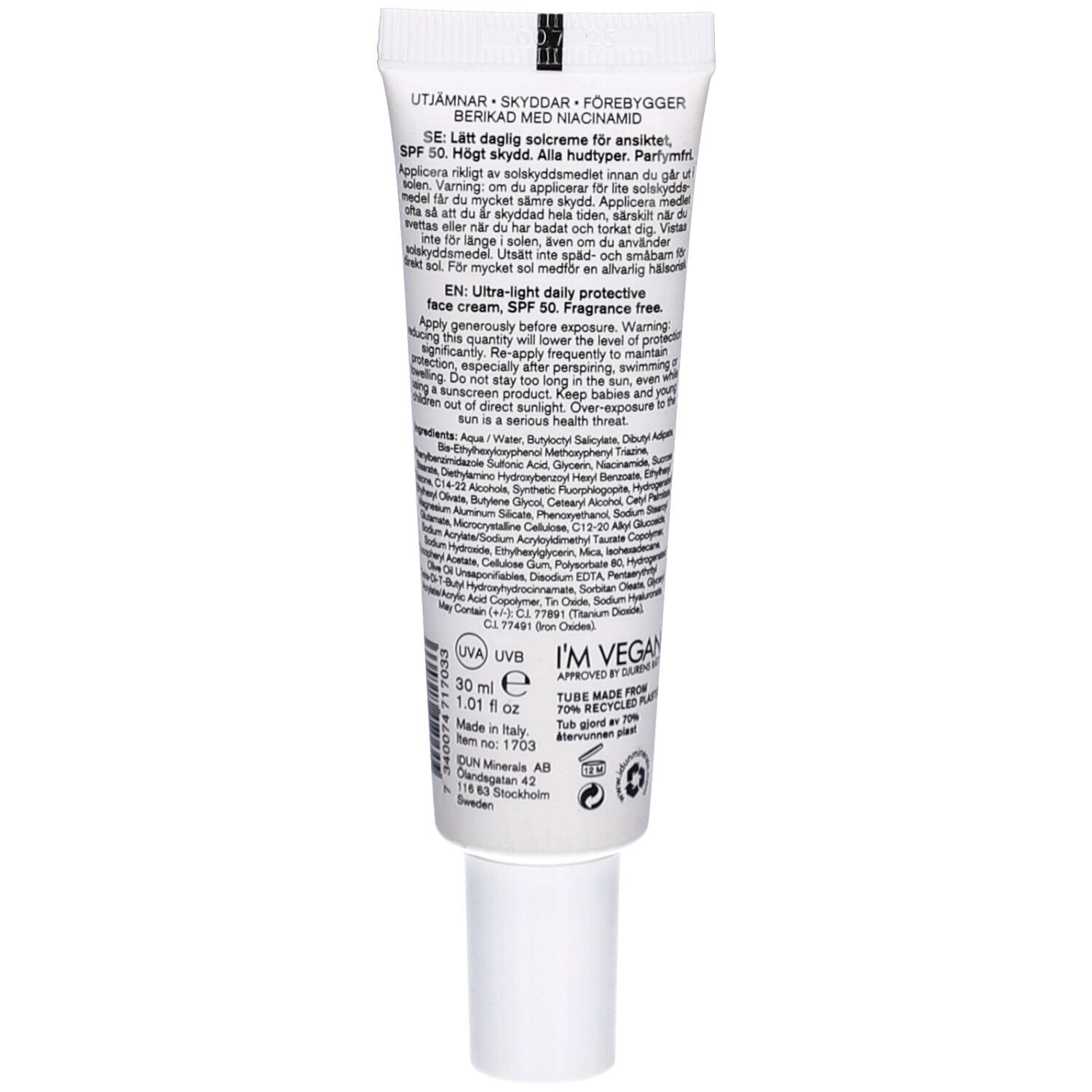 Dos du tube. Texte: Ultra-light daily protective face cream, SPF 50. Ingrédients, 30 ml, I'm Vegan.