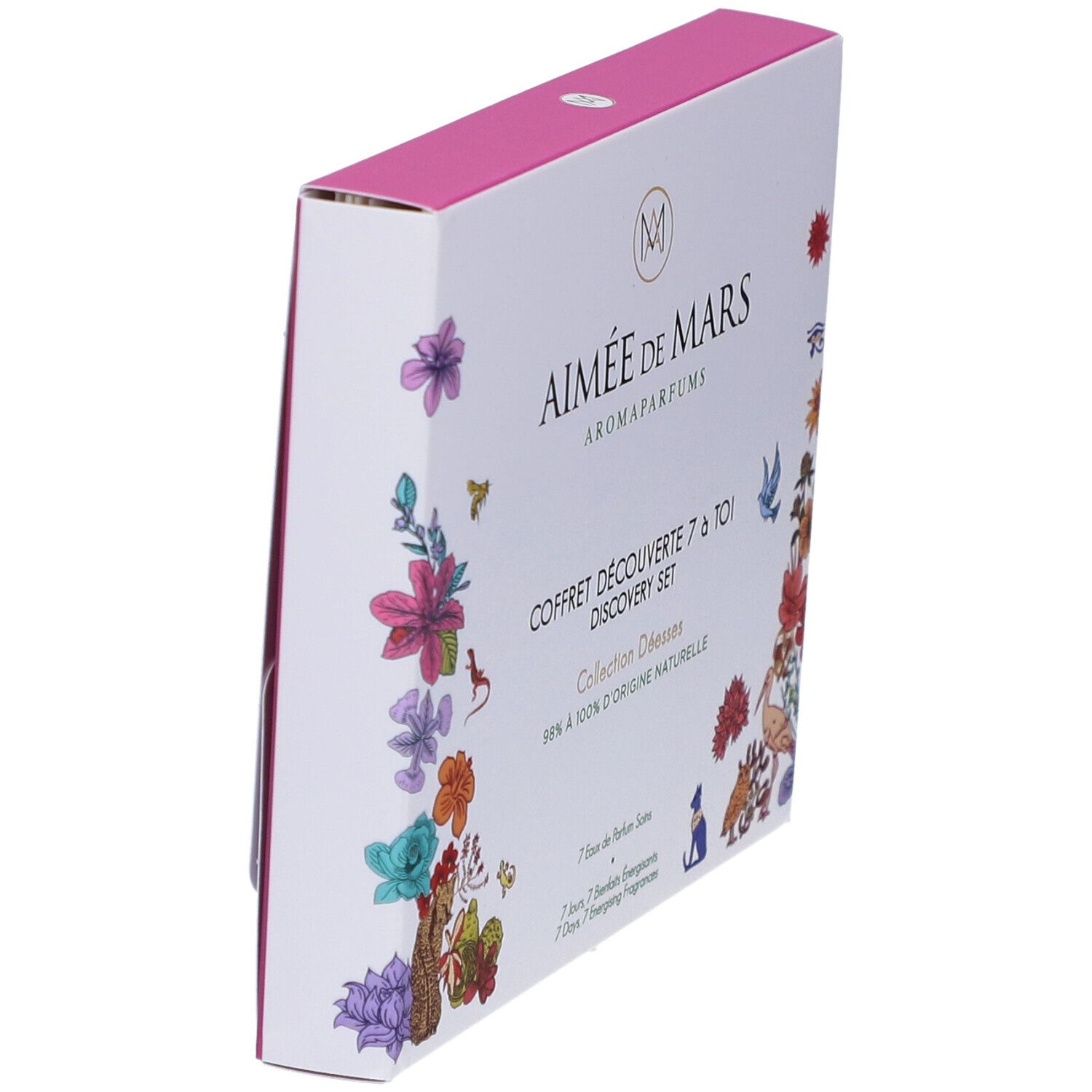 Vue en biais d'une boîte blanche avec illustrations florales. Texte : Aimée de Mars, Coffret Découverte 7 à Toi.