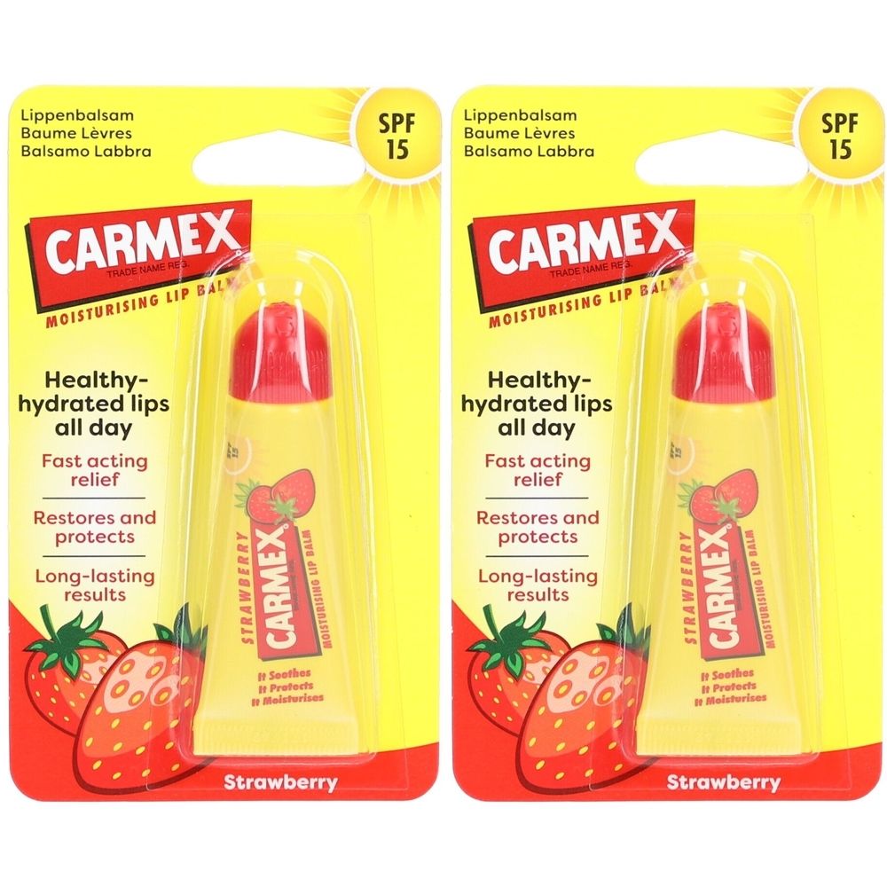 Deux baumes à lèvres CARMEX Fraise SPF15 en emballage blister. Tube jaune avec bouchon rouge. Inscription: CARMEX, Fraise, SPF15.